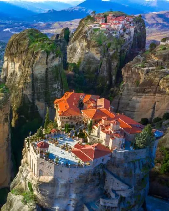 MONASTERIOS DE METEORA – TESALÓNICA 