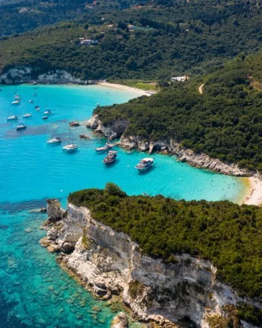 ANTIPAXOS