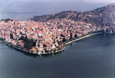 Guía de Kastoria: La ciudad del lago y las pieles