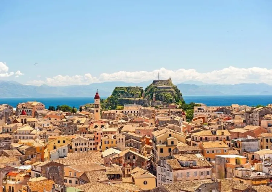 ISLA DE CORFÚ CON COCHE - 2026 - Imagen 3