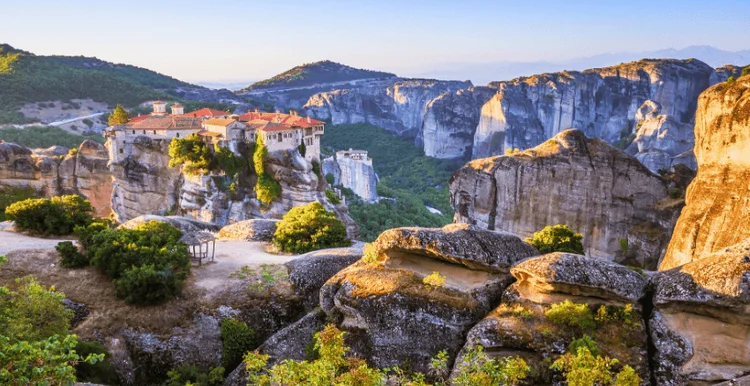OFERTA JUNIO CON VUELOS DESDE MADRID: ATENAS y GRECIA CLÁSICA - Imagen 1