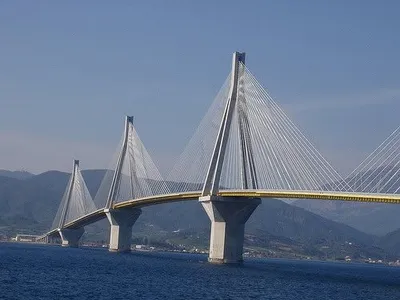 Guía del Peloponeso Norte: Historia y Paisajes