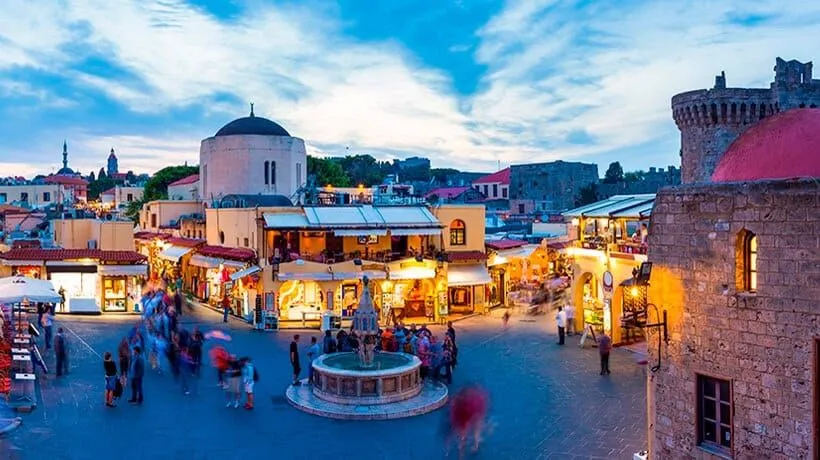 Viajar a Guía de Rodas: La Isla del Sol y los Caballeros - Guía completa de viaje